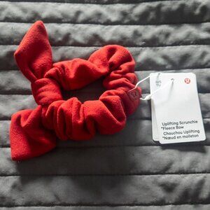 NWT Lululemon Uplifting Scrunchie *Fleece Bow - Sport Red